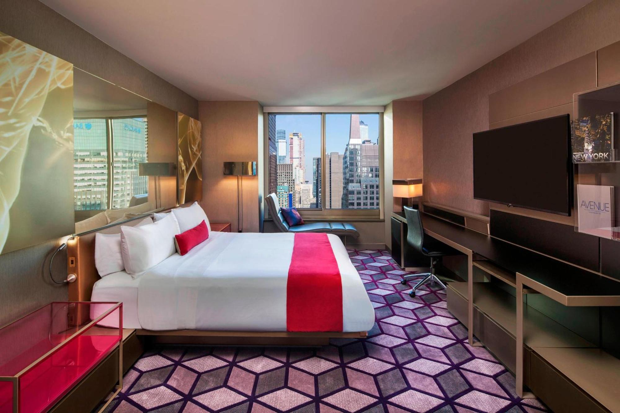 Spectacular Guest room King Skyline view