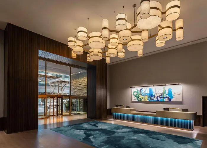 In Luxury hotels Thompson Central Park New York, By Hyatt