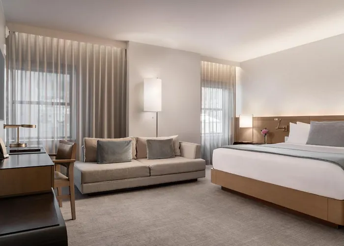 Dog friendly hotels Knickerbocker