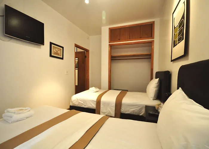 Off Soho Suites