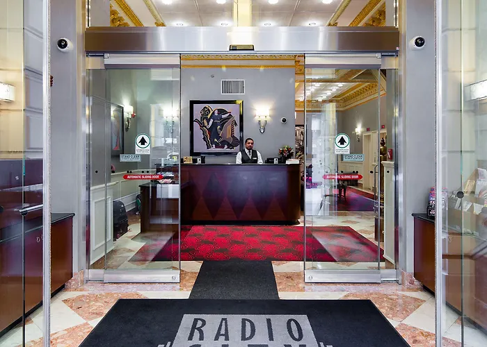 3 star hotel: Radio City Apartments