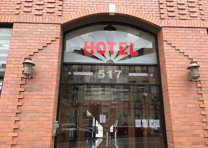 Cheap hotel: Phoenix Hotel Brooklyn Sunset Park (Adults Only)