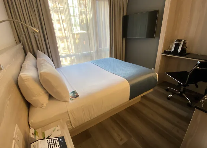 Cheap hotel: Wingate By Wyndham New York Midtown South/5Th Ave